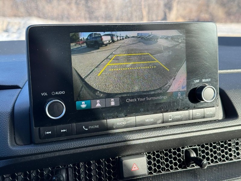 Honda CR-V Hybrid Vehicle Full-screen Gallery Image 18