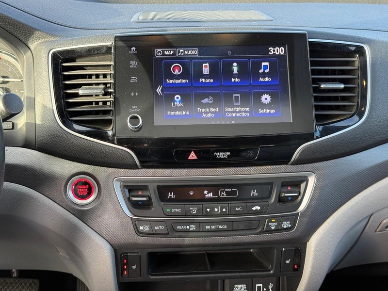 Honda Ridgeline Vehicle Full-screen Gallery Image 11