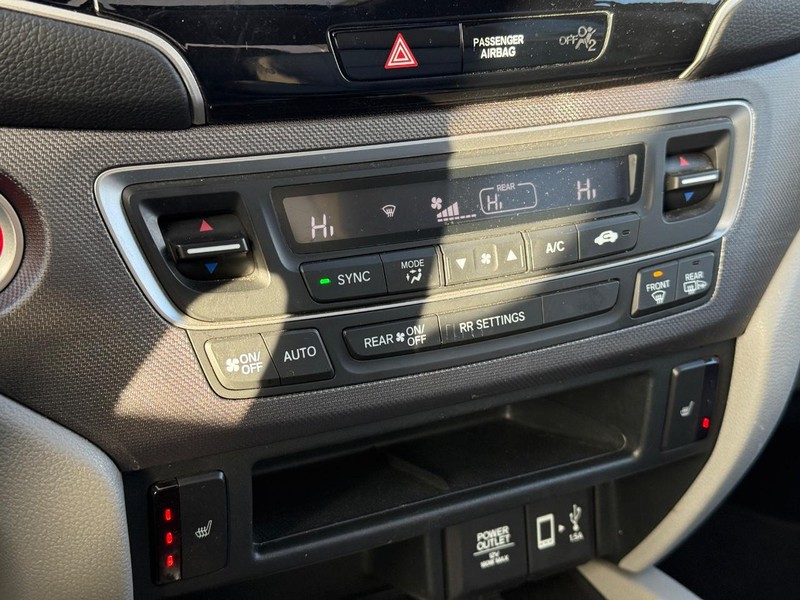 Honda Ridgeline Vehicle Full-screen Gallery Image 19