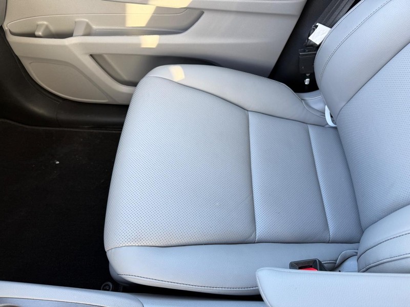 Honda Ridgeline Vehicle Full-screen Gallery Image 21