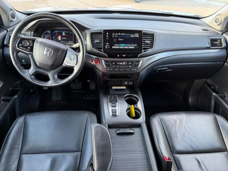 Honda Pilot Vehicle Full-screen Gallery Image 10