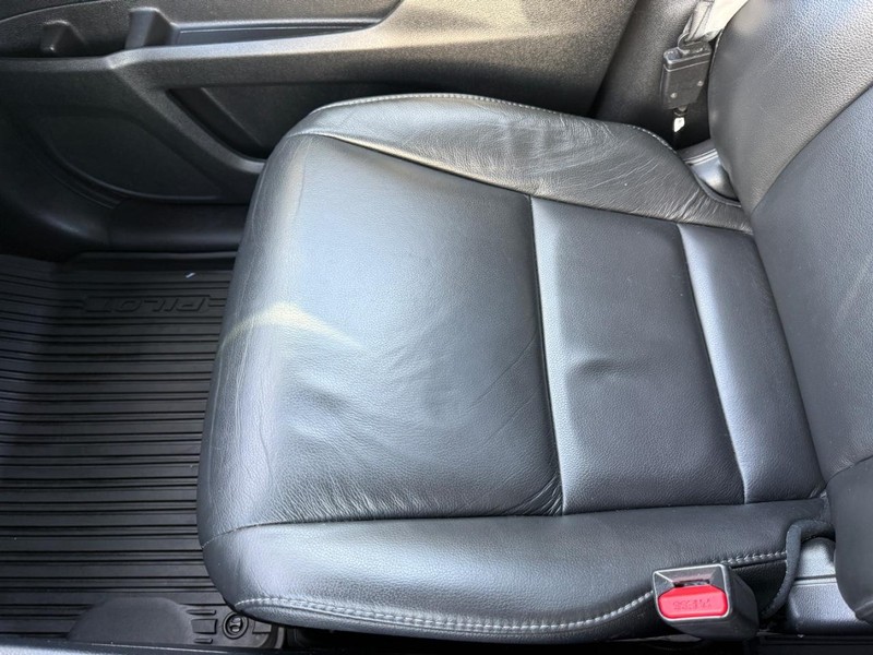 Honda Pilot Vehicle Full-screen Gallery Image 21