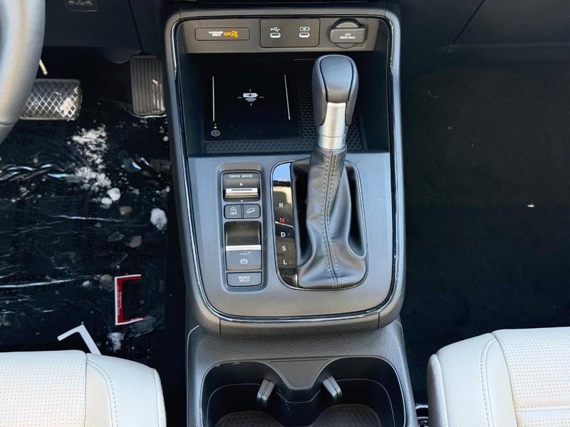 Honda CR-V Vehicle Image 11