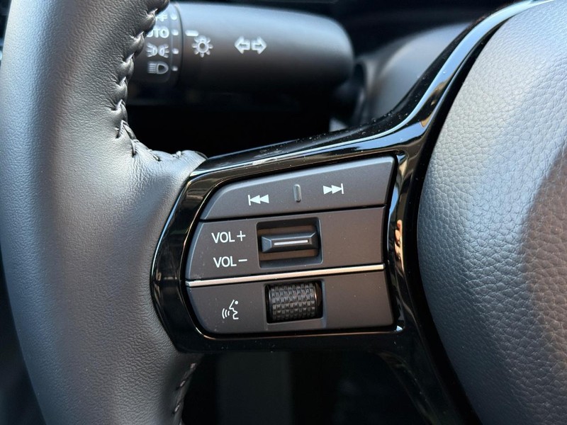 Honda CR-V Vehicle Image 14