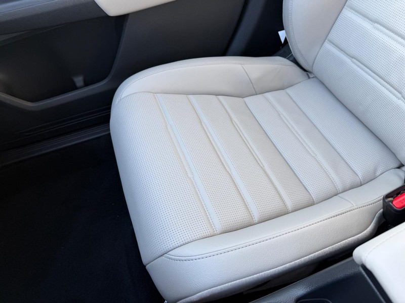 Honda CR-V Vehicle Image 20