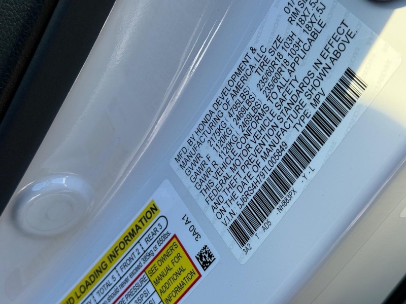 Honda CR-V Vehicle Image 21