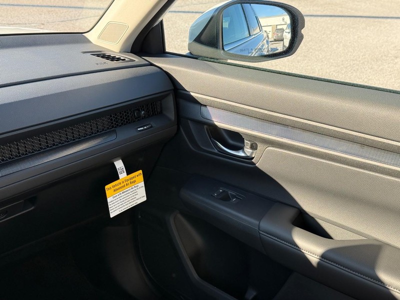 Honda CR-V Vehicle Image 14