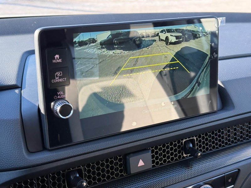 Honda CR-V Vehicle Image 18