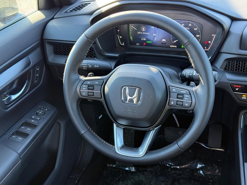 Honda CR-V Hybrid Vehicle Image 13