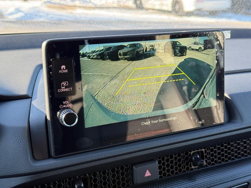 Honda CR-V Hybrid Vehicle Image 18