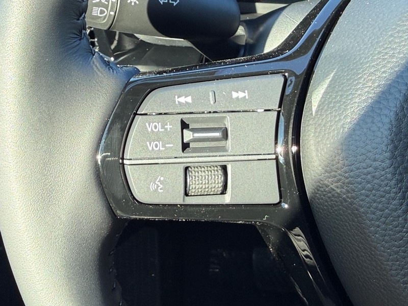 Honda CR-V Vehicle Image 15