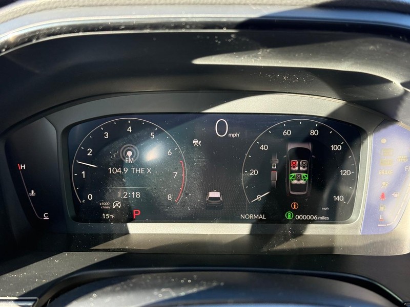 Honda CR-V Vehicle Image 17