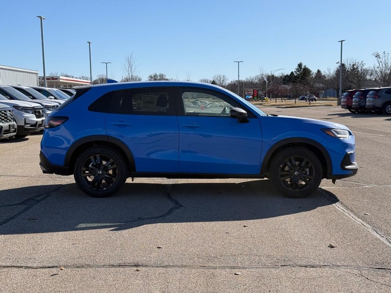 Honda HR-V Vehicle Image 2