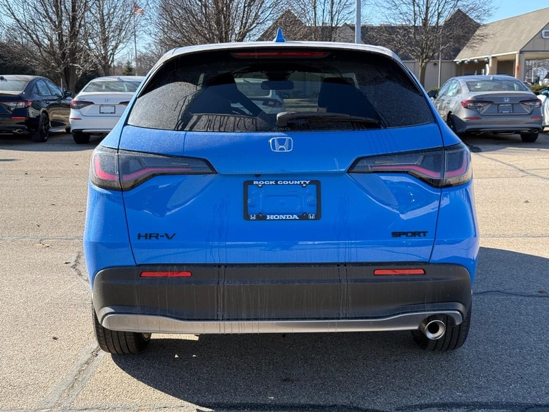 Honda HR-V Vehicle Image 4
