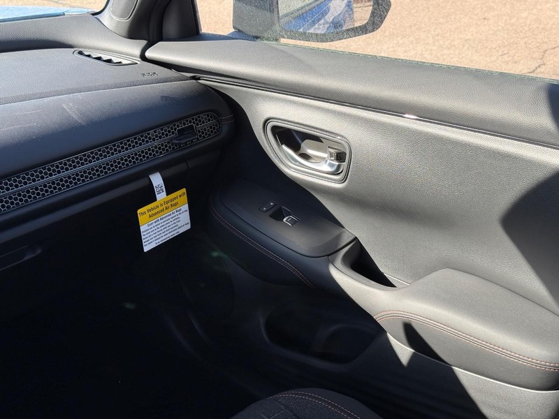 Honda HR-V Vehicle Image 13