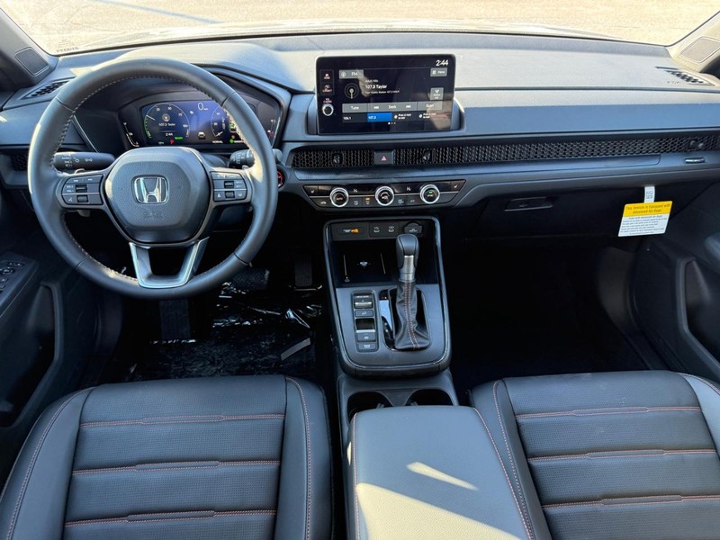 Honda CR-V Hybrid Vehicle Image 10