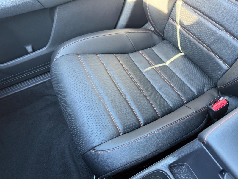 Honda CR-V Hybrid Vehicle Image 21