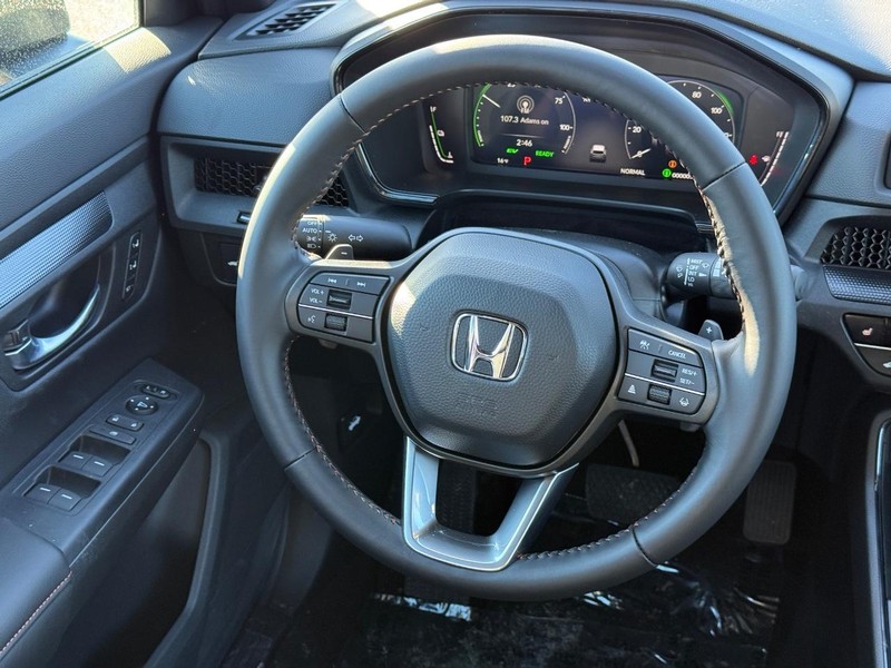 Honda CR-V Hybrid Vehicle Image 13