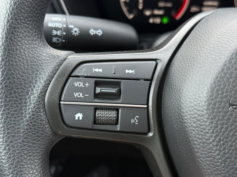 Honda CR-V Vehicle Image 15