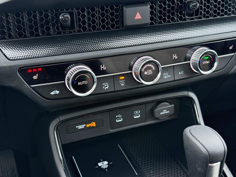 Honda CR-V Vehicle Image 19