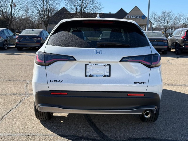 Honda HR-V Vehicle Image 4