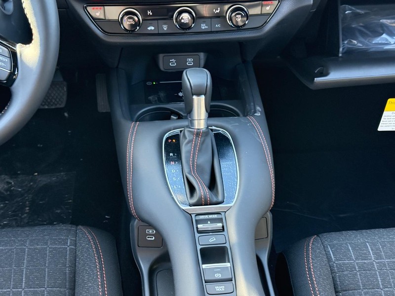 Honda HR-V Vehicle Image 11