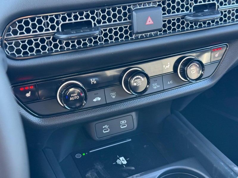 Honda HR-V Vehicle Image 18