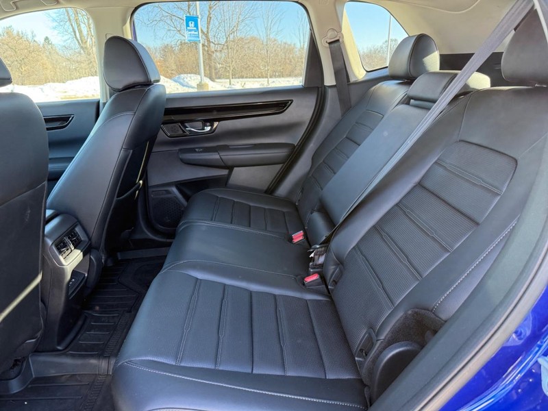 Honda CR-V Vehicle Full-screen Gallery Image 09