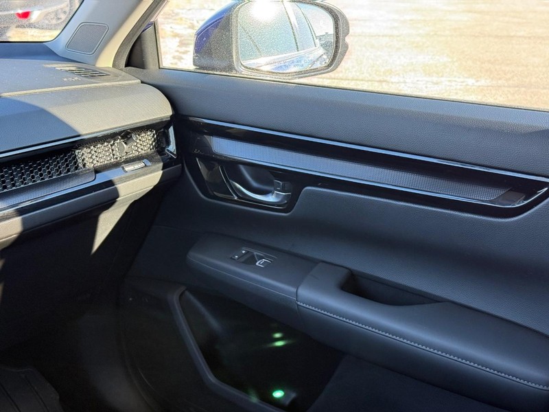 Honda CR-V Vehicle Full-screen Gallery Image 14