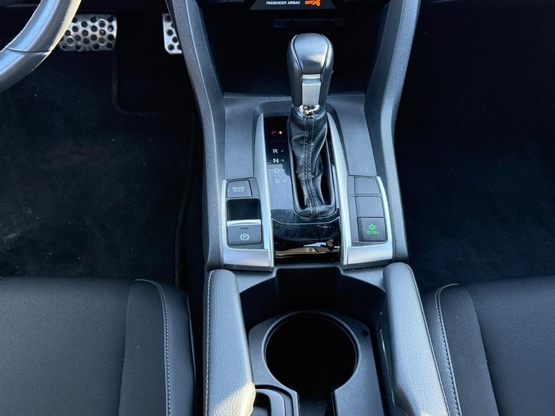 Honda Civic Sedan Vehicle Full-screen Gallery Image 12