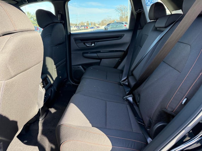 Honda CR-V Hybrid Vehicle Image 9