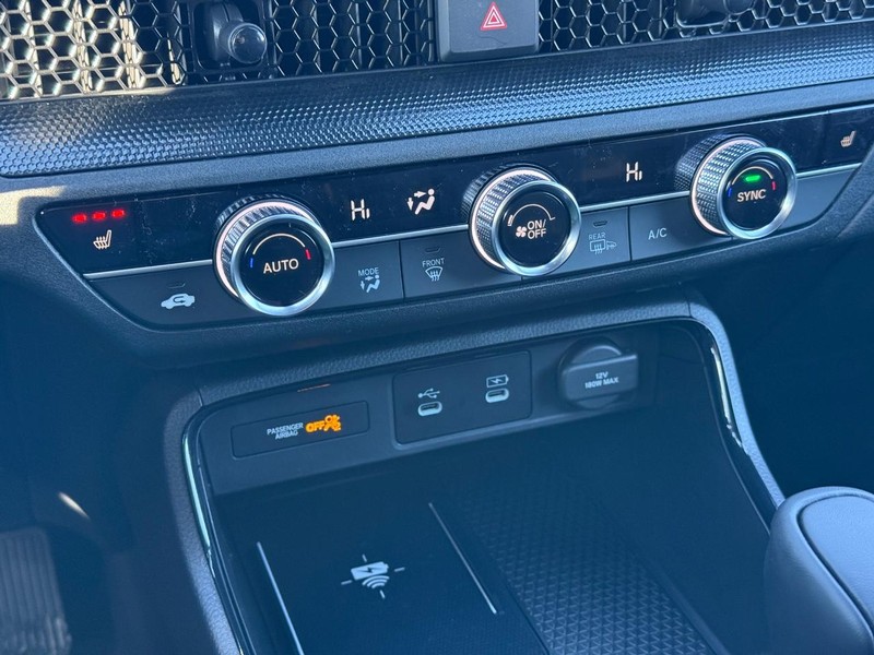 Honda CR-V Hybrid Vehicle Image 19