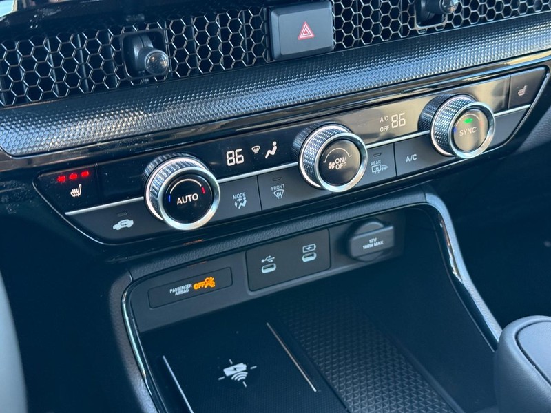 Honda CR-V Vehicle Image 19