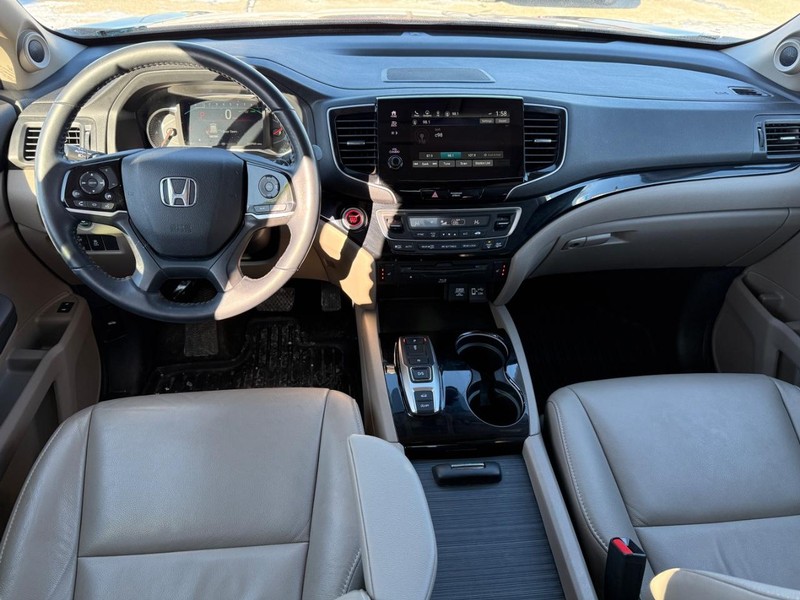 Honda Pilot Vehicle Full-screen Gallery Image 11