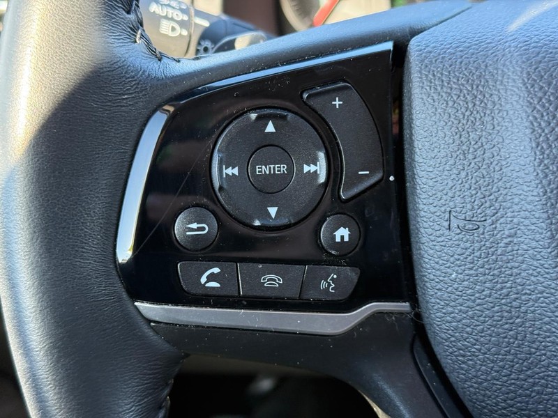 Honda Pilot Vehicle Full-screen Gallery Image 16