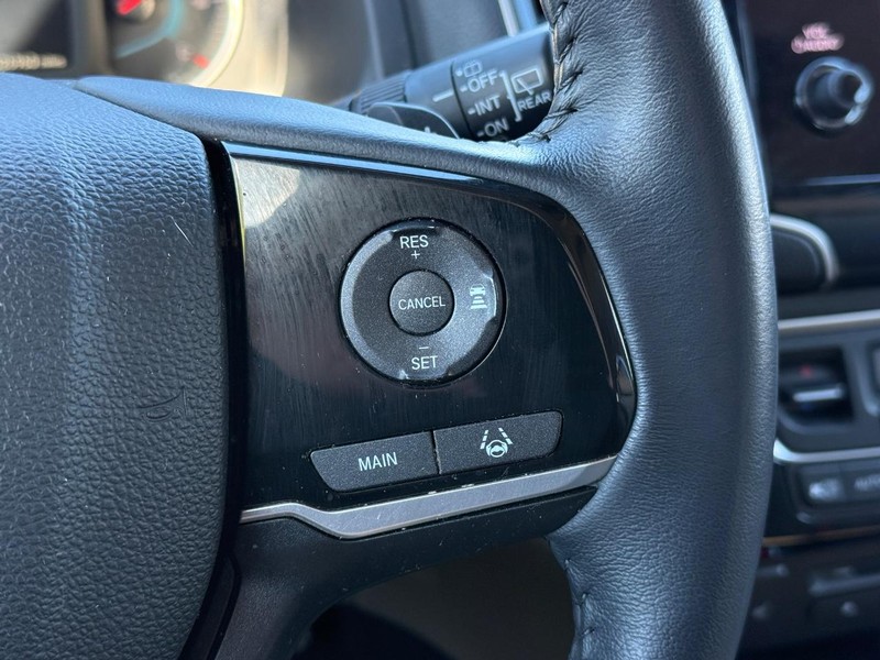 Honda Pilot Vehicle Full-screen Gallery Image 17