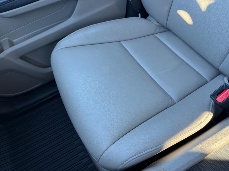 Honda Pilot Vehicle Full-screen Gallery Image 22