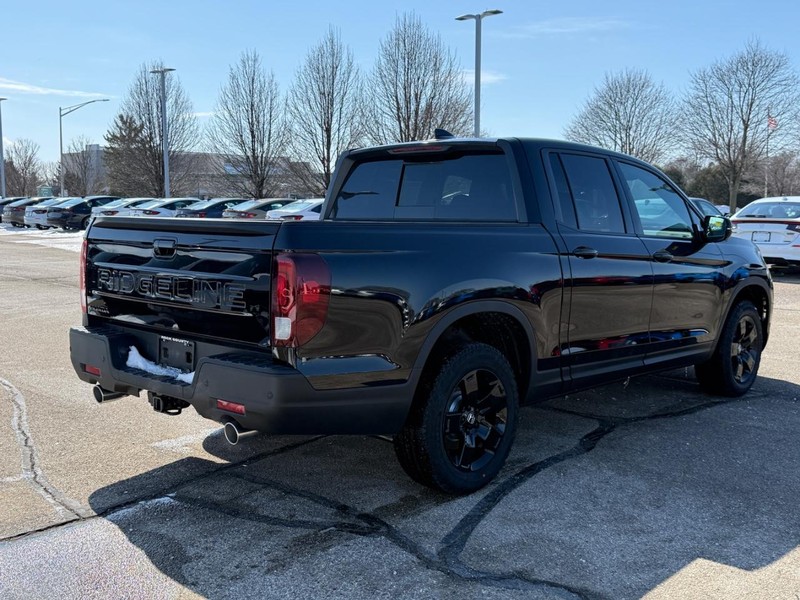 Honda Ridgeline Vehicle Image 3