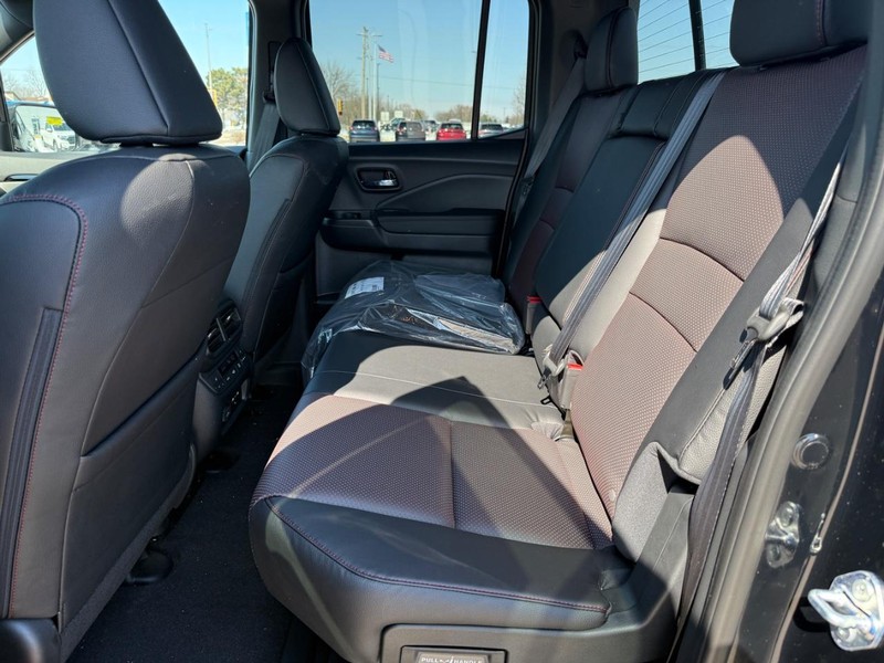 Honda Ridgeline Vehicle Image 9