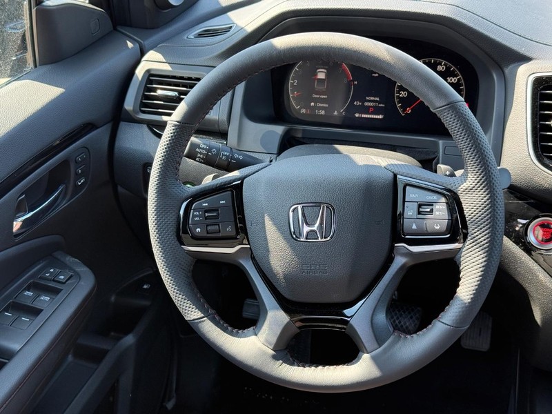 Honda Ridgeline Vehicle Image 13