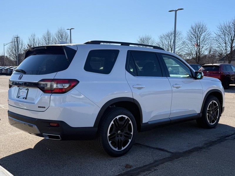 Honda Pilot Vehicle Image 3