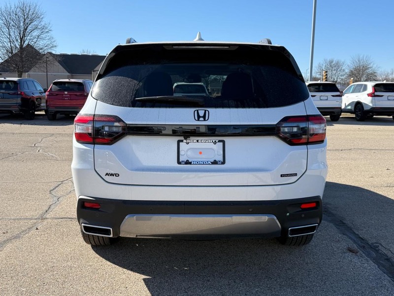 Honda Pilot Vehicle Image 4