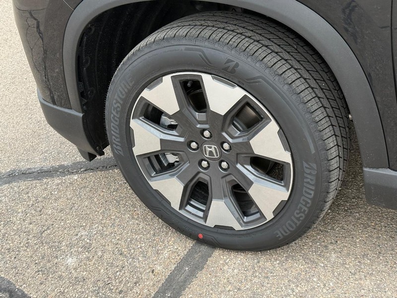 Honda Pilot Vehicle Image 6