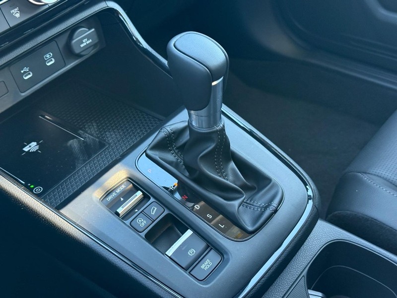 Honda CR-V Vehicle Image 15