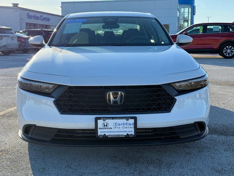 Honda Accord Sedan Vehicle Image 9