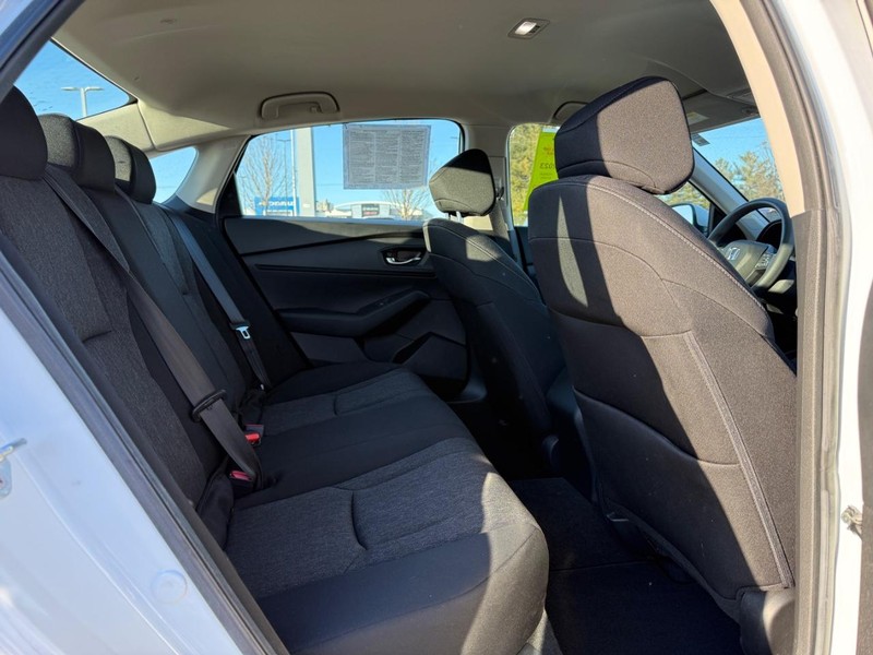 Honda Accord Sedan Vehicle Image 10