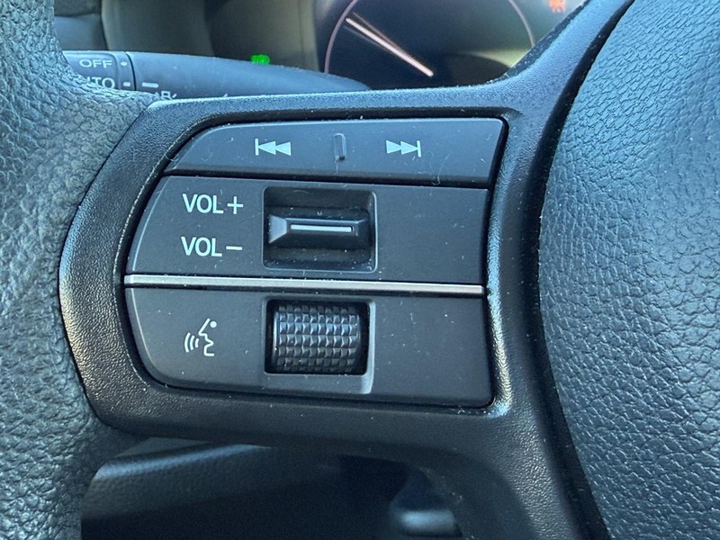 Honda Accord Sedan Vehicle Image 13