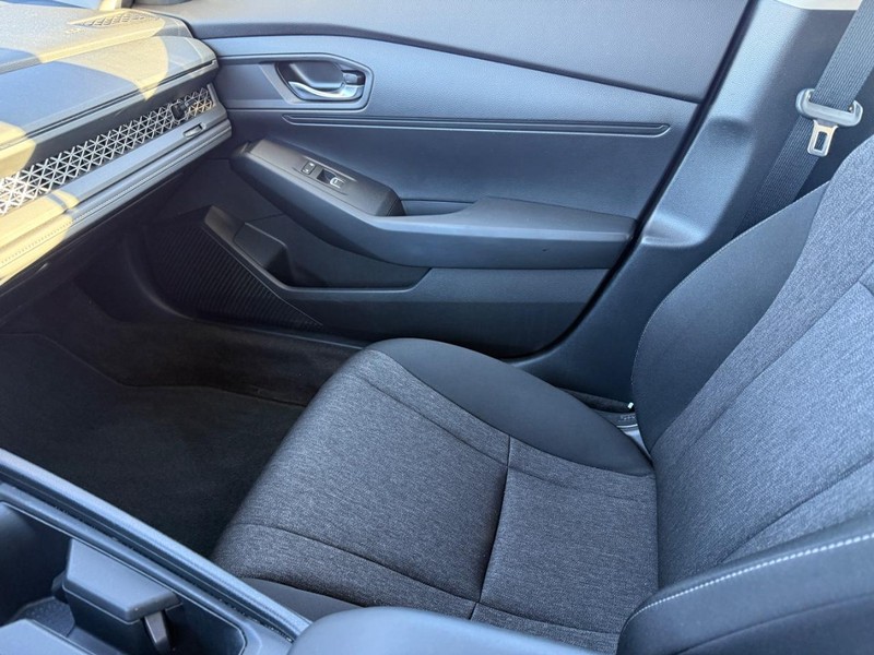 Honda Accord Sedan Vehicle Image 20