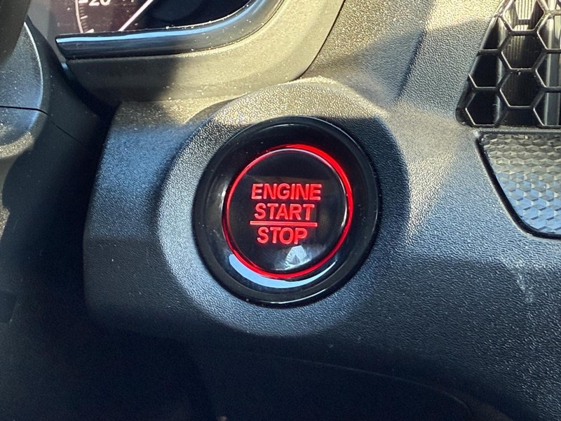 Honda CR-V Vehicle Image 15