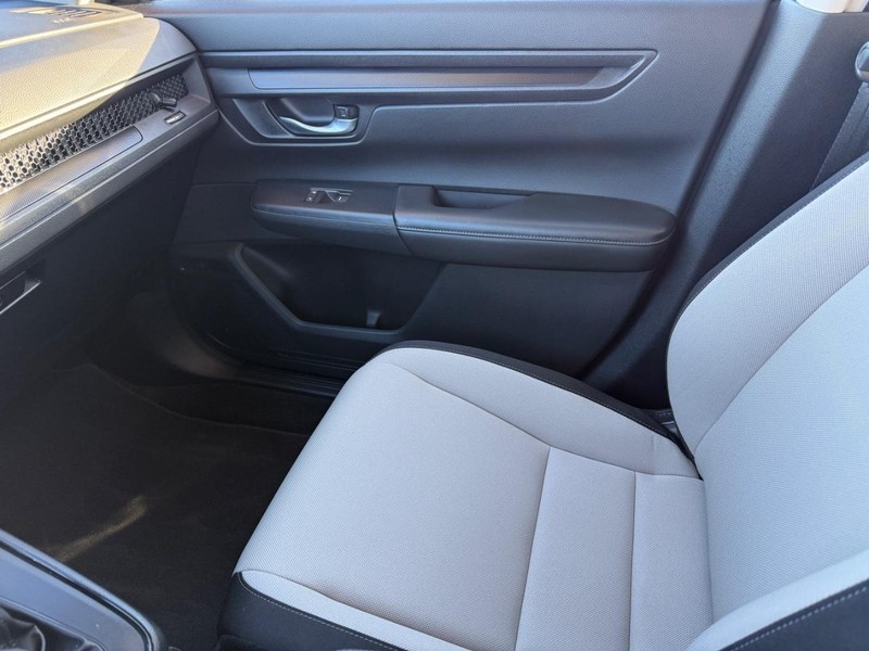 Honda CR-V Vehicle Image 20